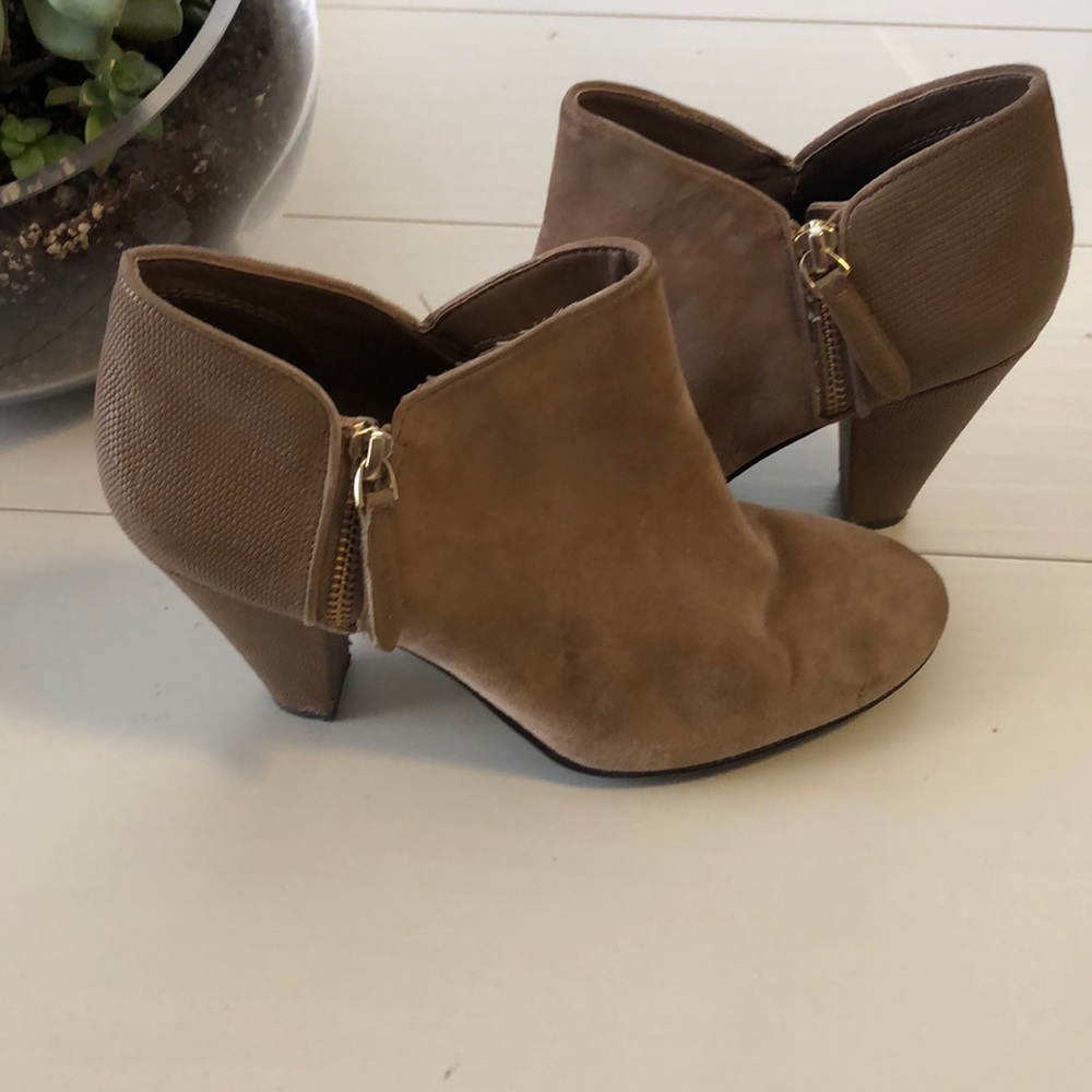 Women’s ankle boots